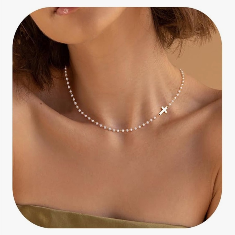 Pearl Necklace with Gold Cross